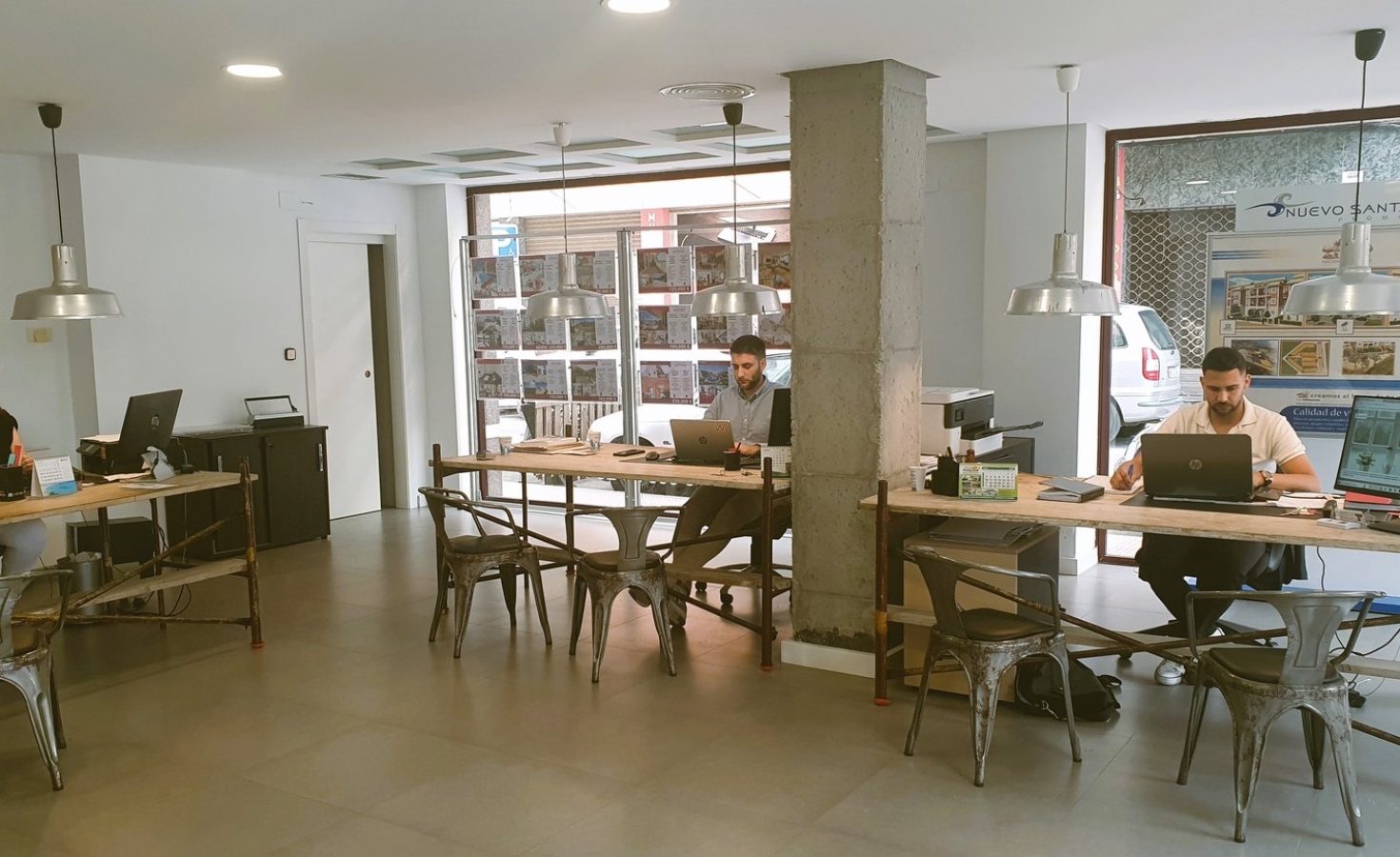 Profesionales Inmobiliaria Arena